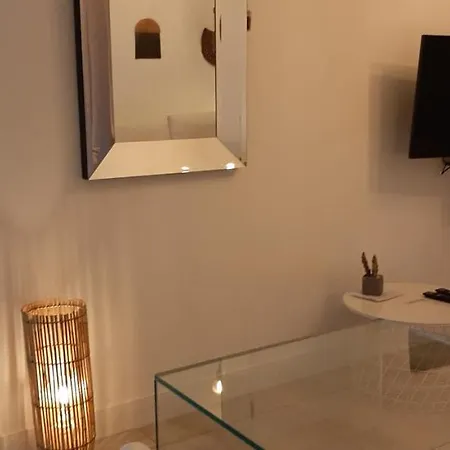 Stunning And Sunny Garden In Apartment Corralejo